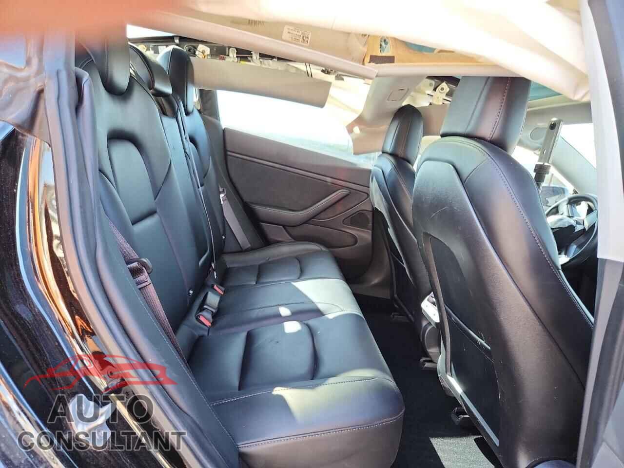 TESLA MODEL 3 2018 - 5YJ3E1EA4JF060288