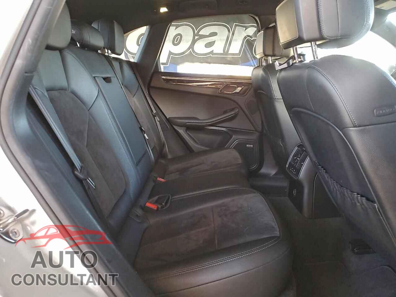 PORSCHE MACAN 2017 - WP1AA2A58HLB07037