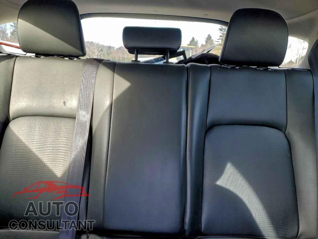 LEXUS CT 200 2012 - JTHKD5BH0C2077598