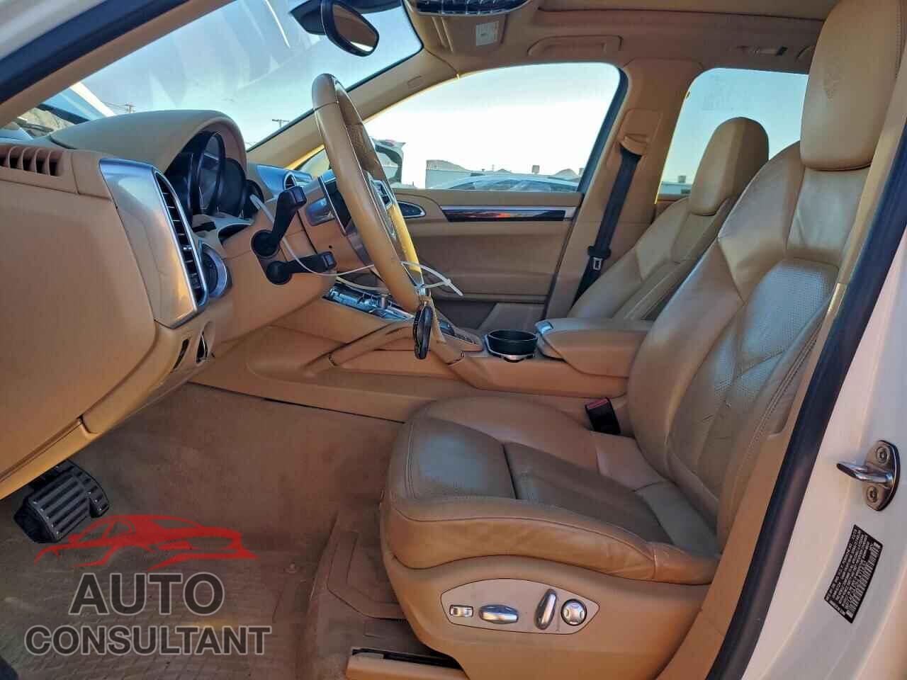 PORSCHE CAYENNE 2017 - WP1AE2A22HLA71632