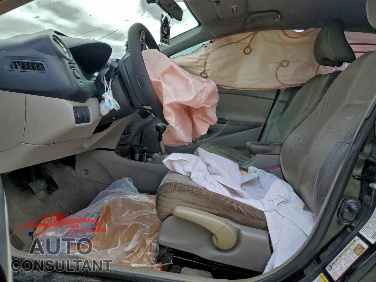 HONDA INSIGHT 2011 - JHMZE2H71BS011908