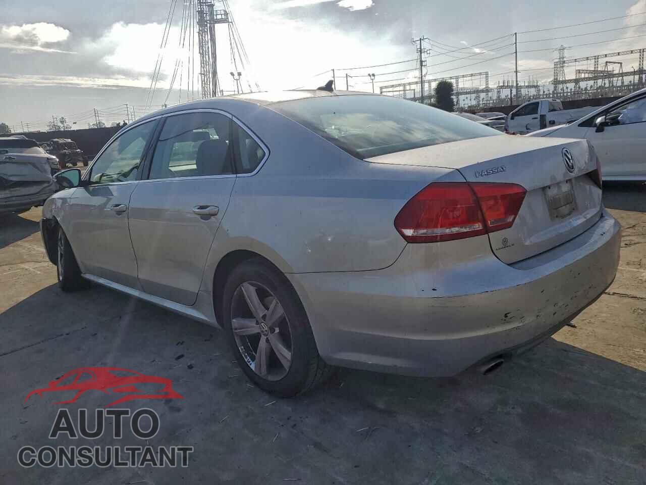 VOLKSWAGEN PASSAT 2012 - 1VWBP7A35CC036319