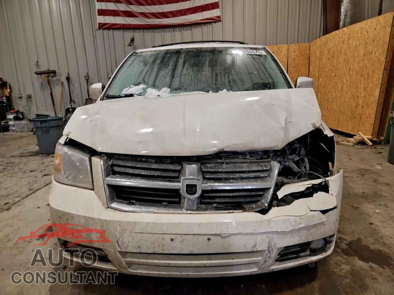 DODGE CARAVAN 2010 - 2D4RN5D17AR131073