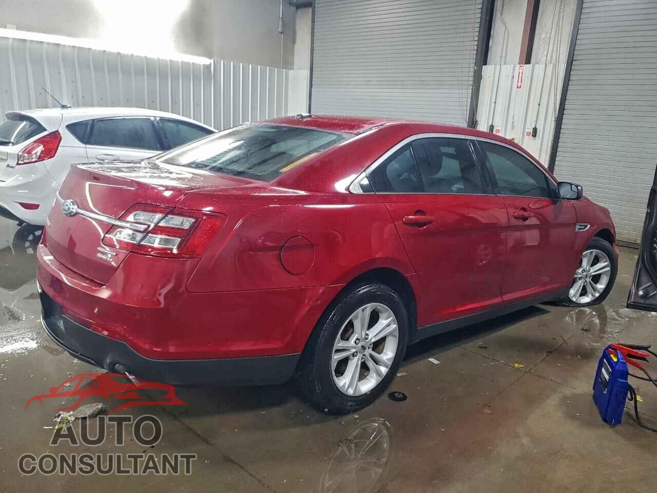 FORD TAURUS 2015 - 1FAHP2E87FG145597