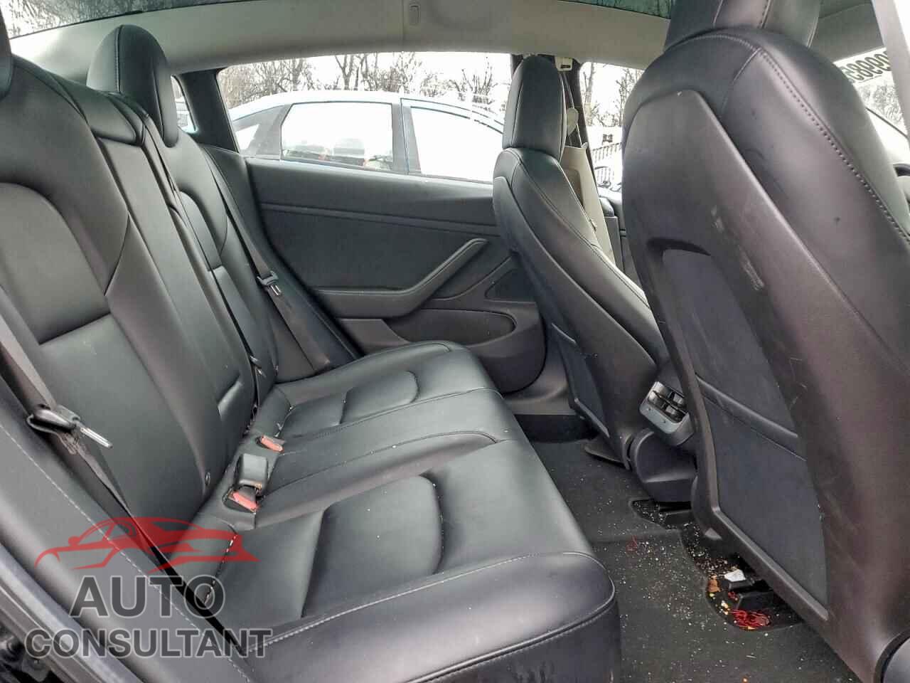 TESLA MODEL 3 2019 - 5YJ3E1EB4KF442377