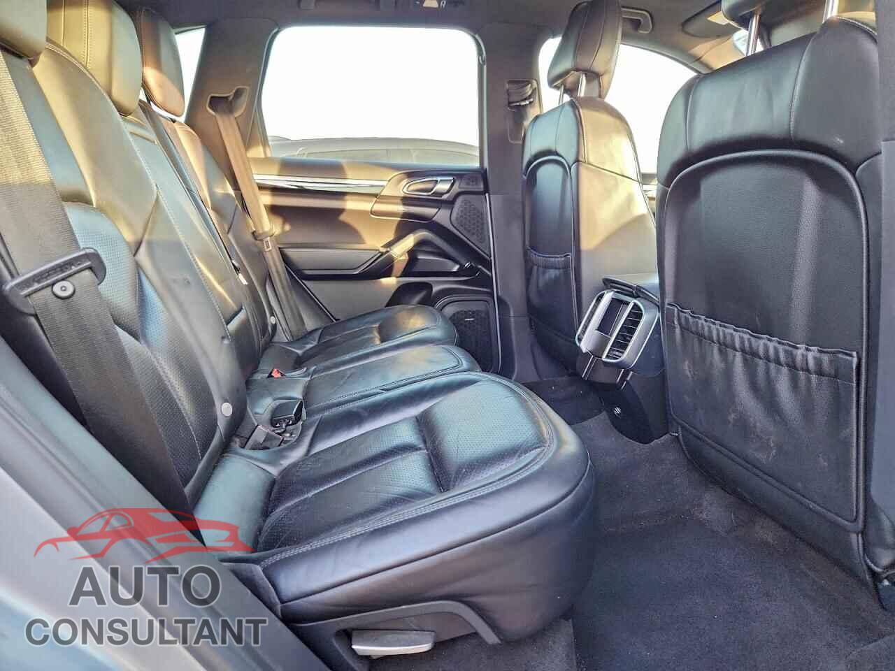 PORSCHE CAYENNE 2017 - WP1AE2A2XHLA70857