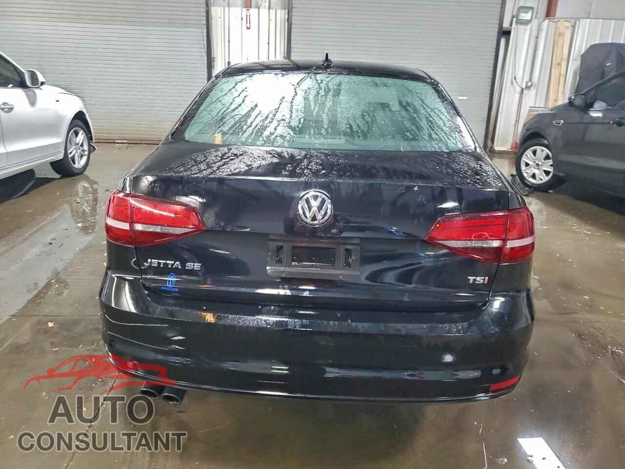 VOLKSWAGEN JETTA 2017 - 3VWDB7AJ8HM335685