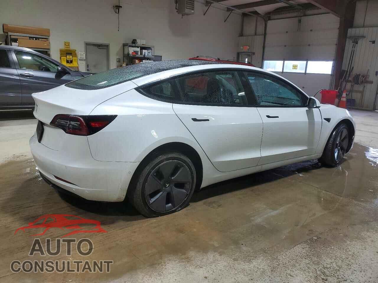 TESLA MODEL 3 2021 - 5YJ3E1EA7MF090969