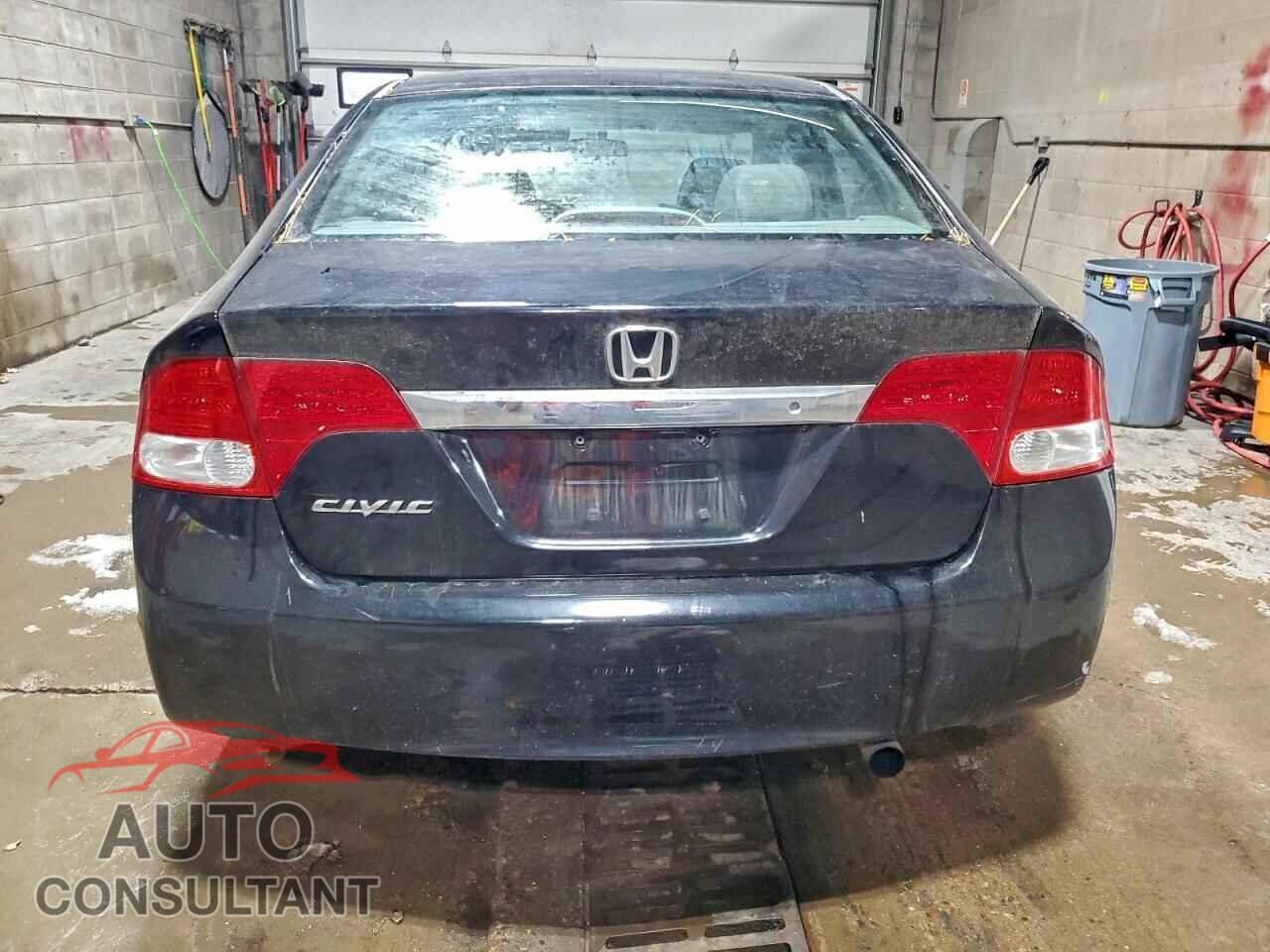 HONDA CIVIC 2011 - 19XFA1F54BE040043