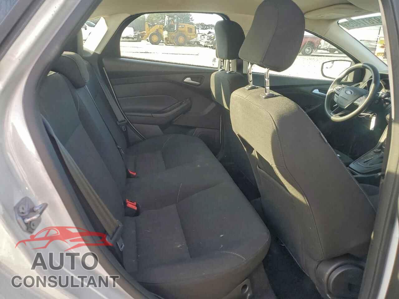 FORD FOCUS 2017 - 1FADP3FE0HL281752