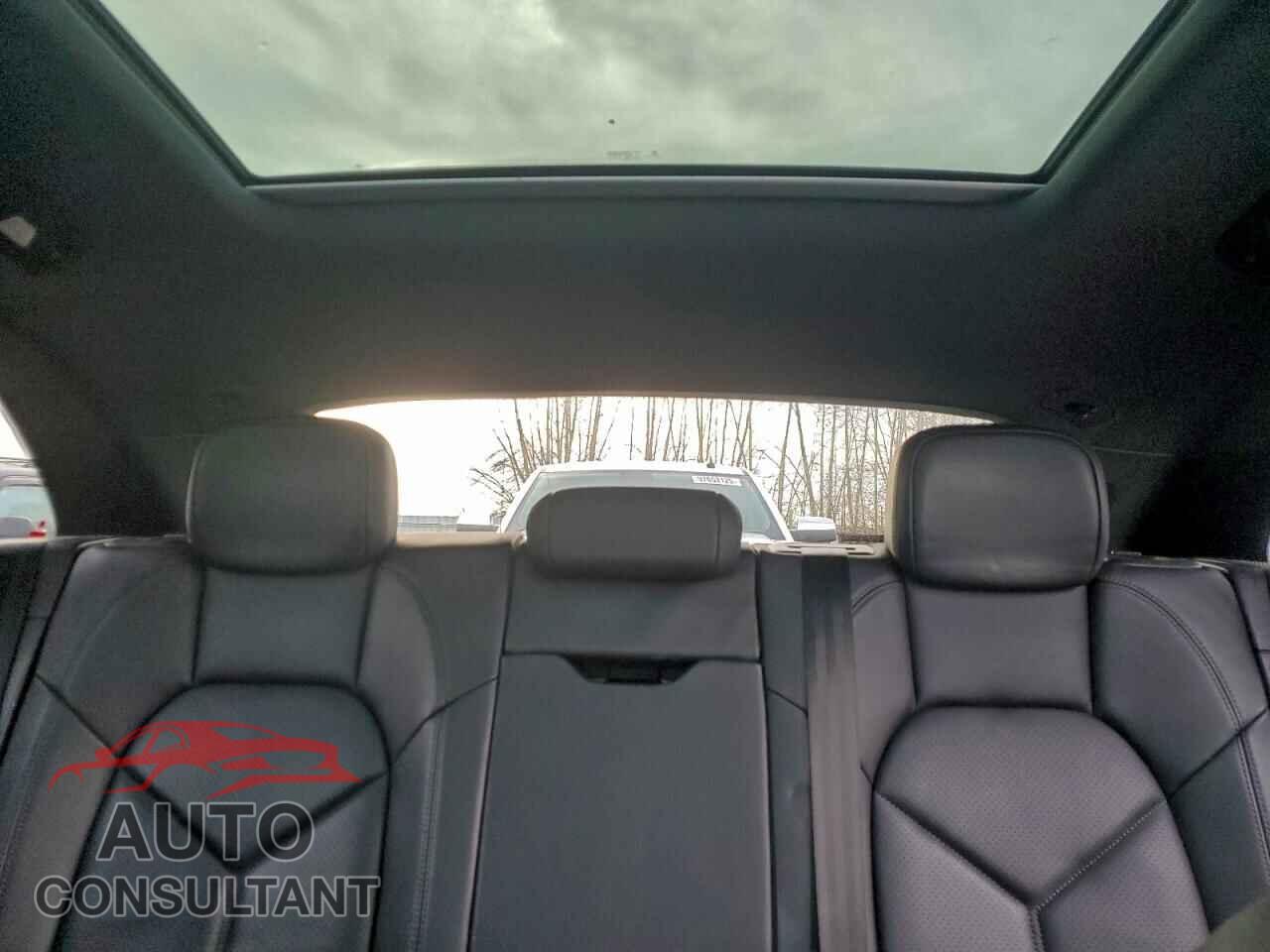 PORSCHE MACAN 2018 - WP1AA2A52JLB16547
