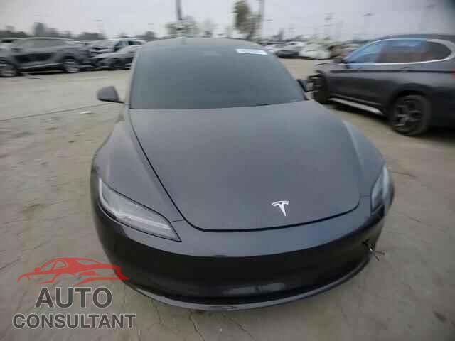 TESLA MODEL 3 2025 - 5YJ3E1EA8SF051272