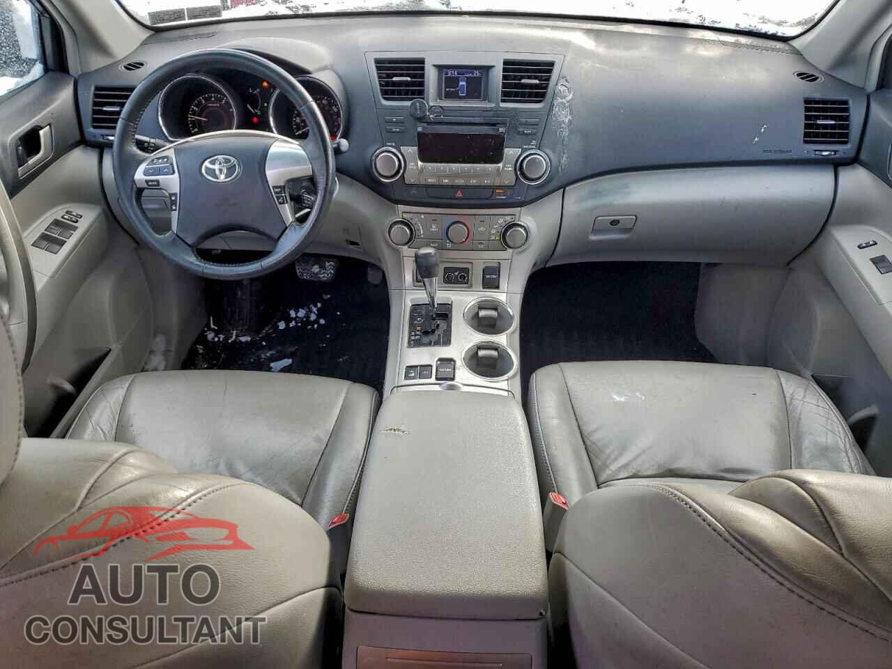 TOYOTA HIGHLANDER 2012 - 5TDBK3EH0CS136102