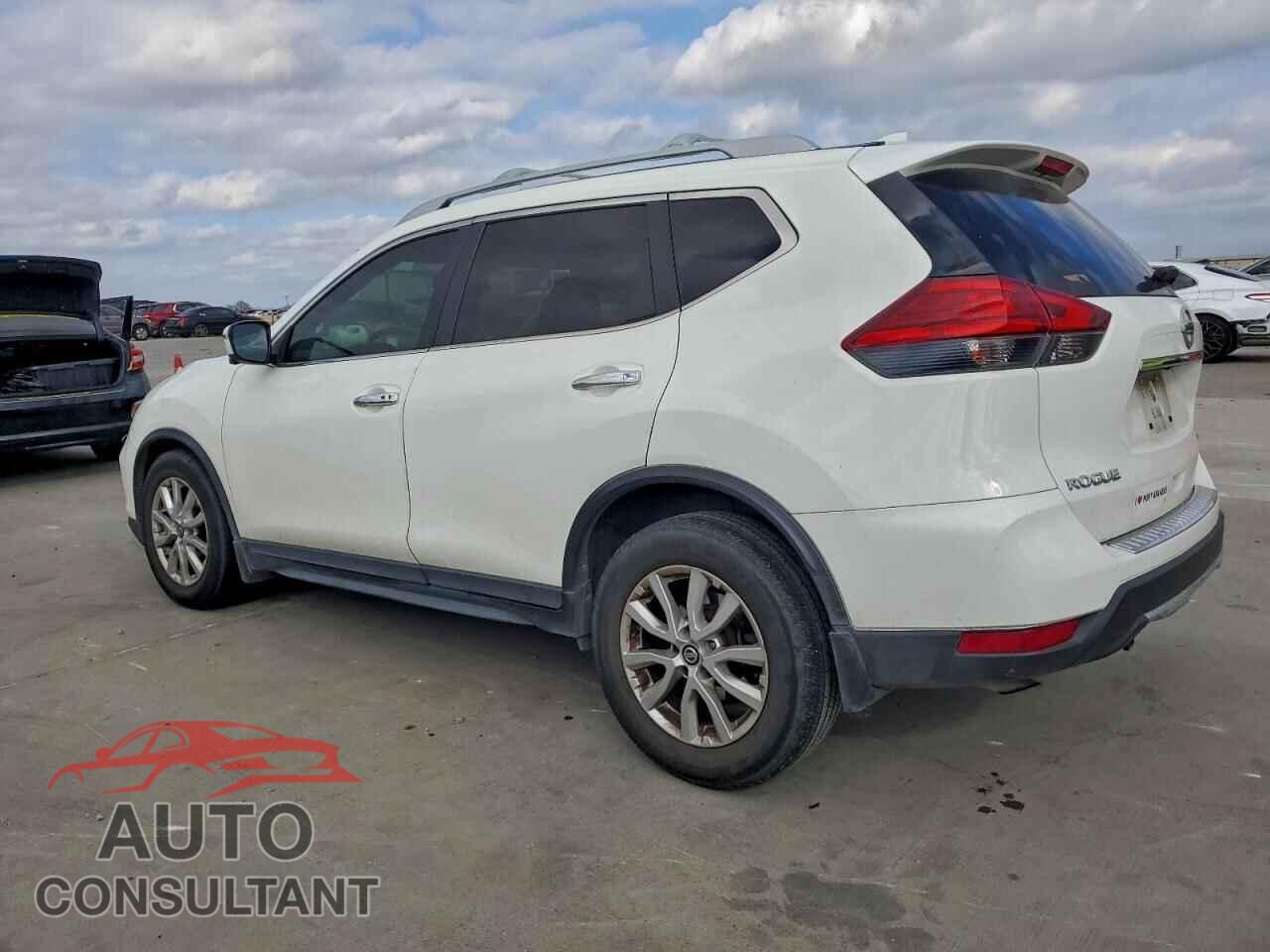 NISSAN ROGUE 2017 - 5N1AT2MT2HC881298