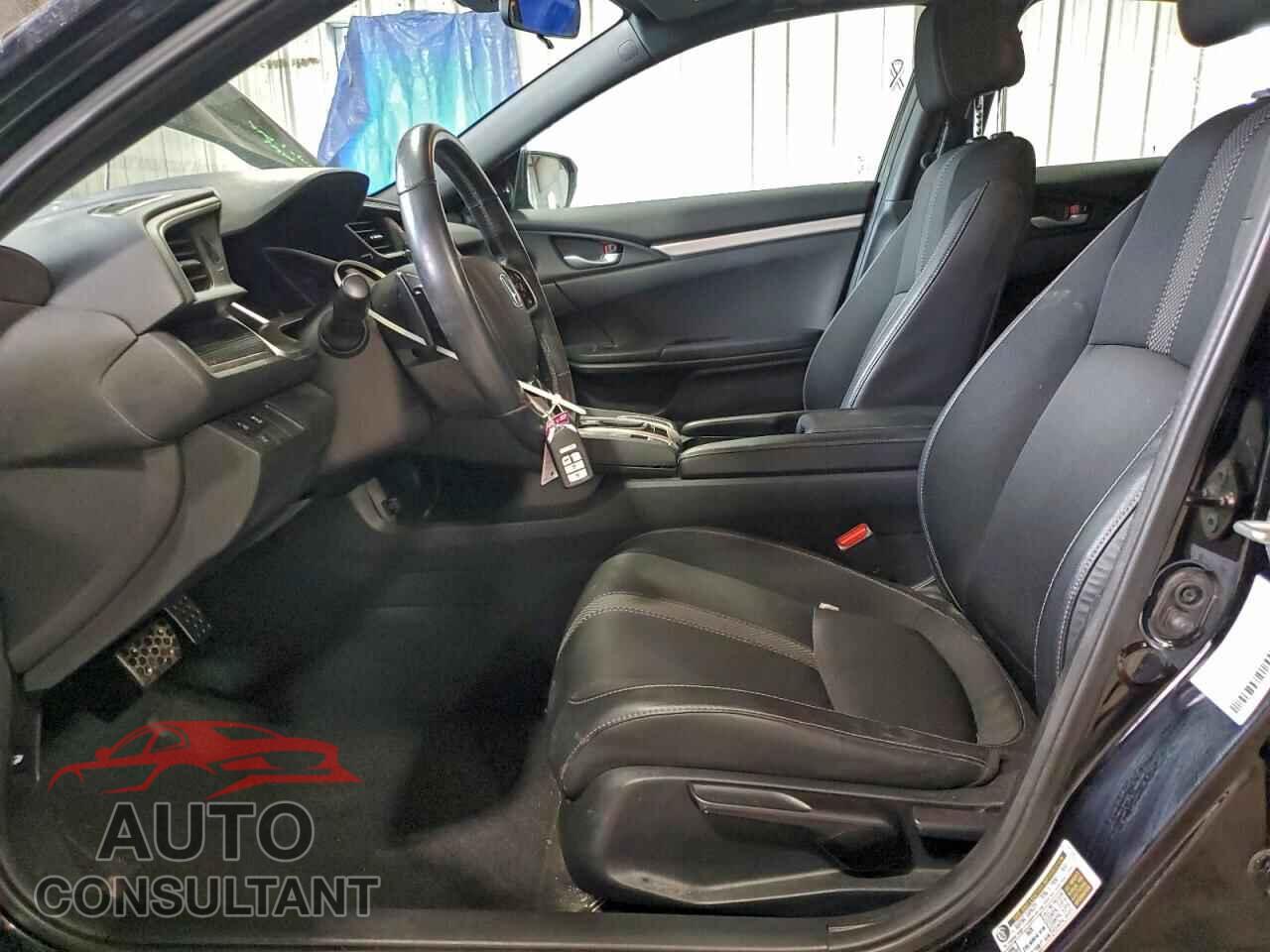 HONDA CIVIC 2019 - 2HGFC2F82KH590129