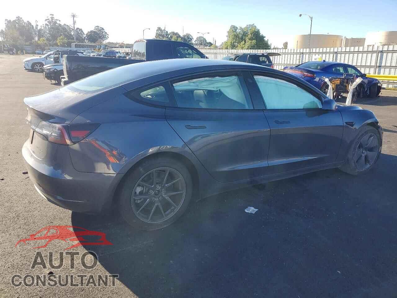 TESLA MODEL 3 2022 - 5YJ3E1EB1NF123815