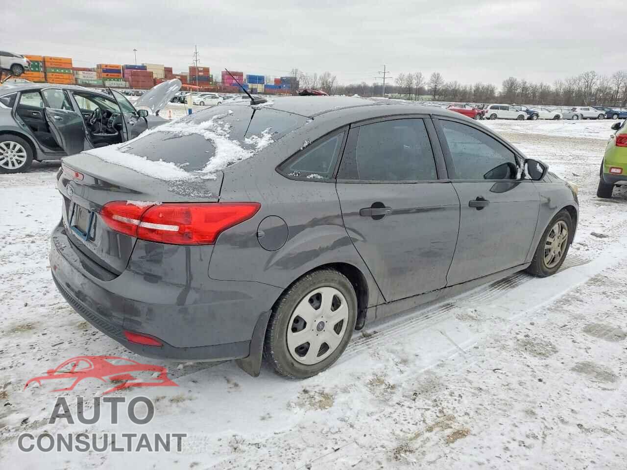 FORD FOCUS 2016 - 1FADP3E26GL210593