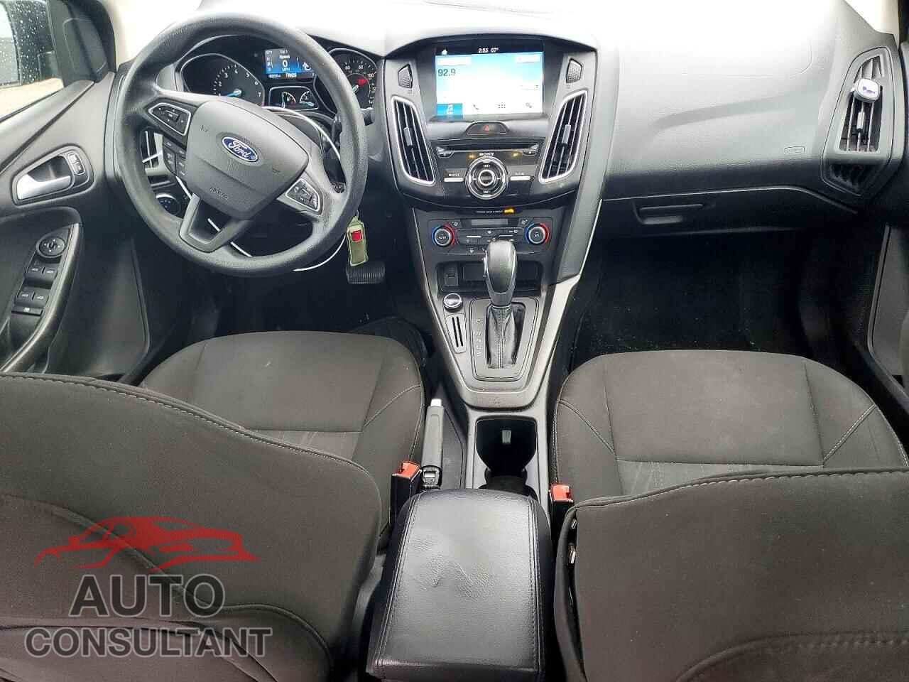 FORD FOCUS 2017 - 1FADP3H26HL203575