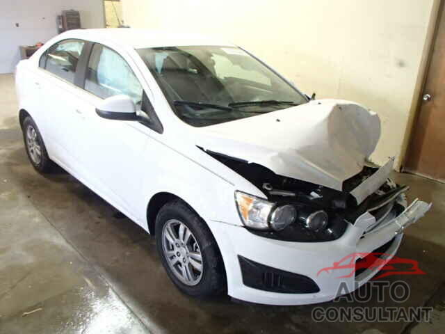 CHEVROLET SONIC 2015 - 1G1JC5SB7F4155601