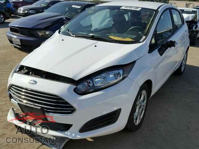 FORD FIESTA 2015 - 3FADP4EJ2FM196301
