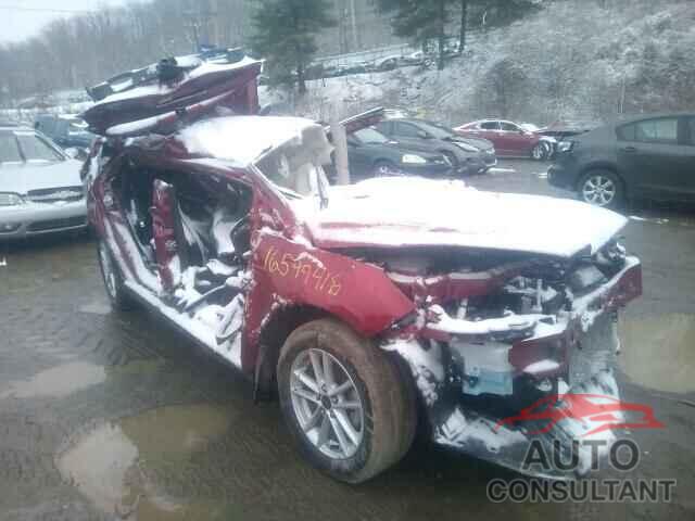 FORD FOCUS 2015 - 1FADP3KE5FL217466
