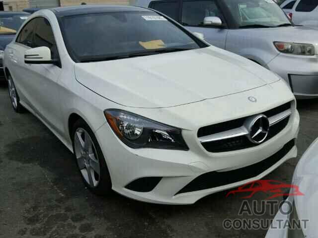 MERCEDES-BENZ CLA 250 2015 - WDDSJ4EB5FN263805