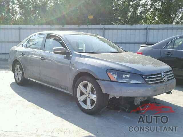 VOLKSWAGEN PASSAT 2015 - 1VWAT7A34FC089623
