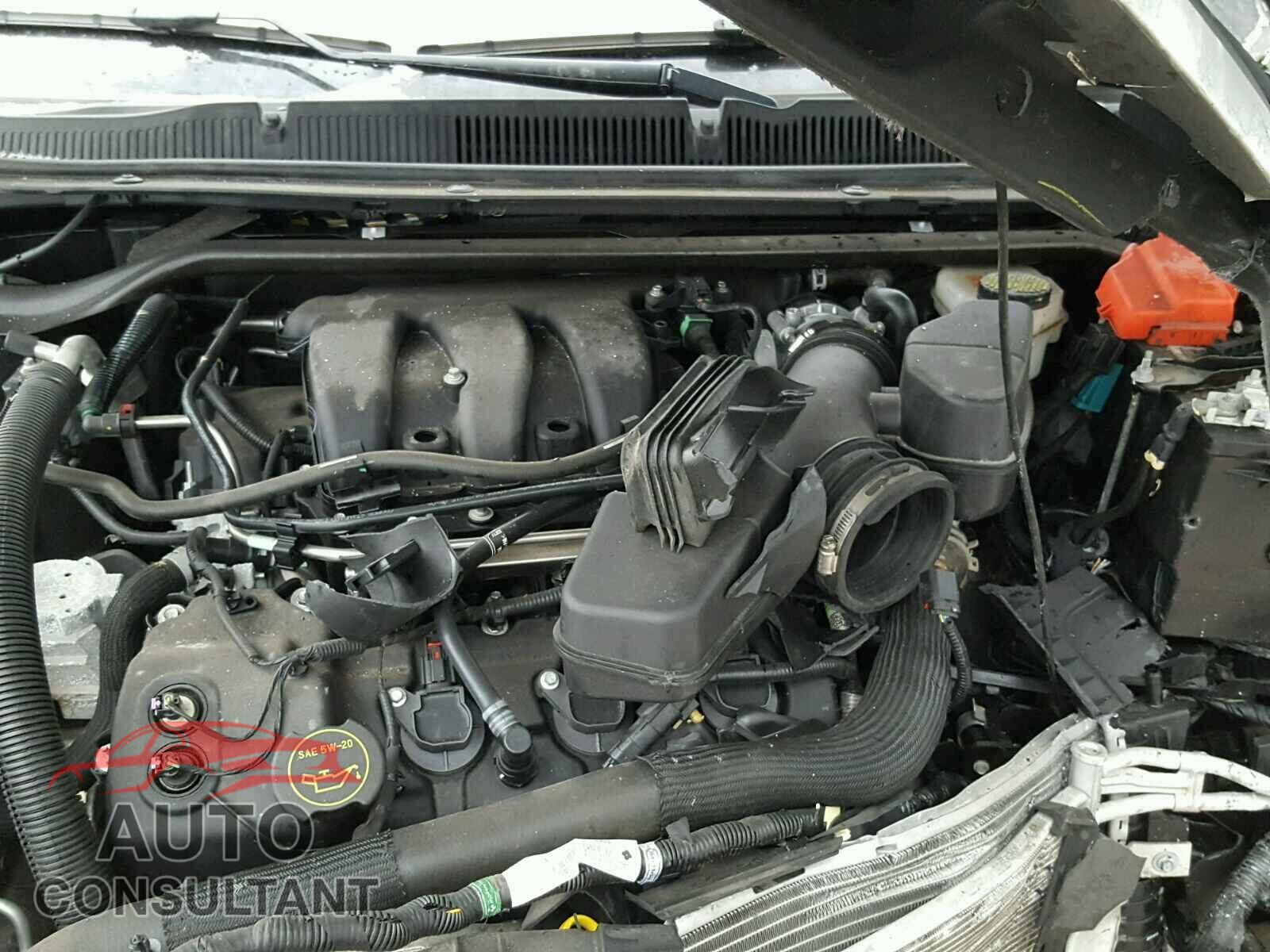 FORD TAURUS 2015 - 1FAHP2E83FG209506
