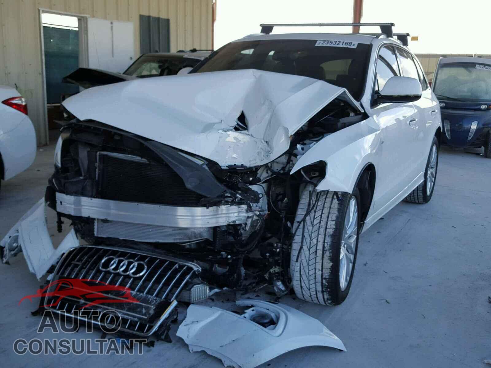AUDI Q5 2017 - WA1M2AFPXHA085483