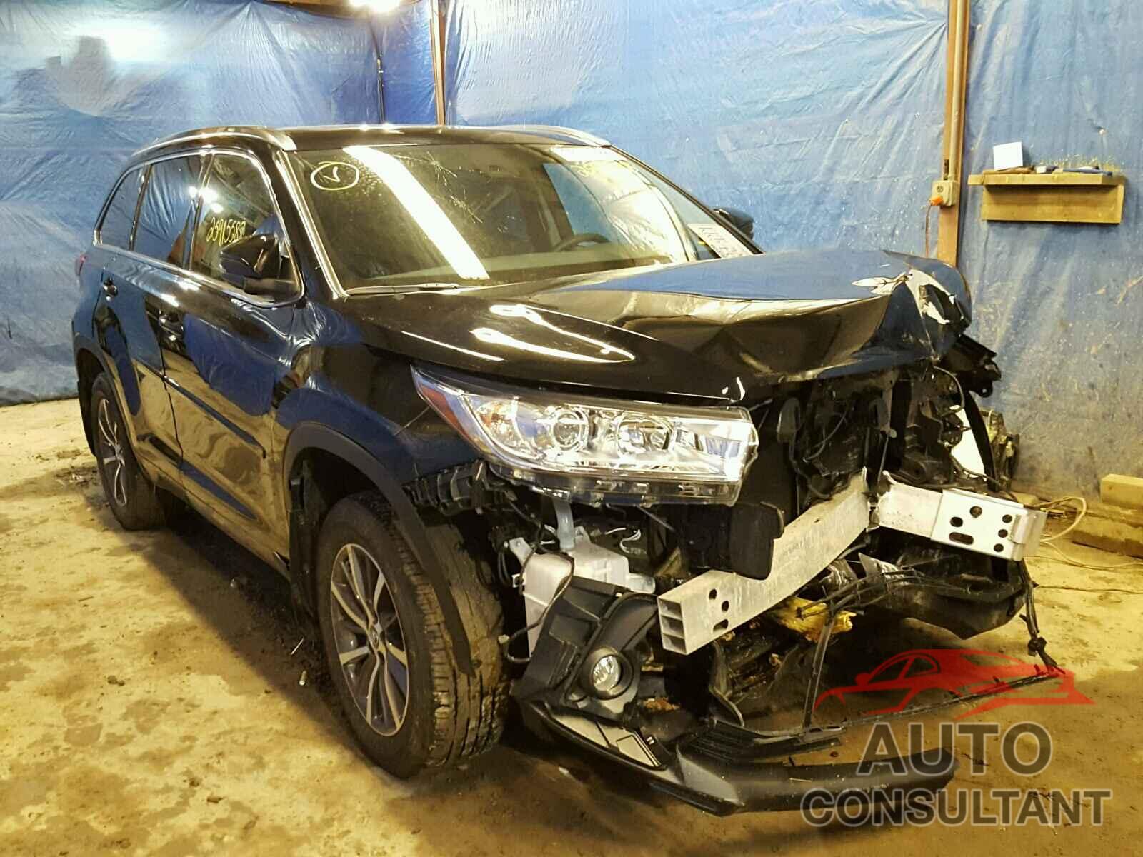 TOYOTA HIGHLANDER 2018 - 5TDJZRFH3JS526407