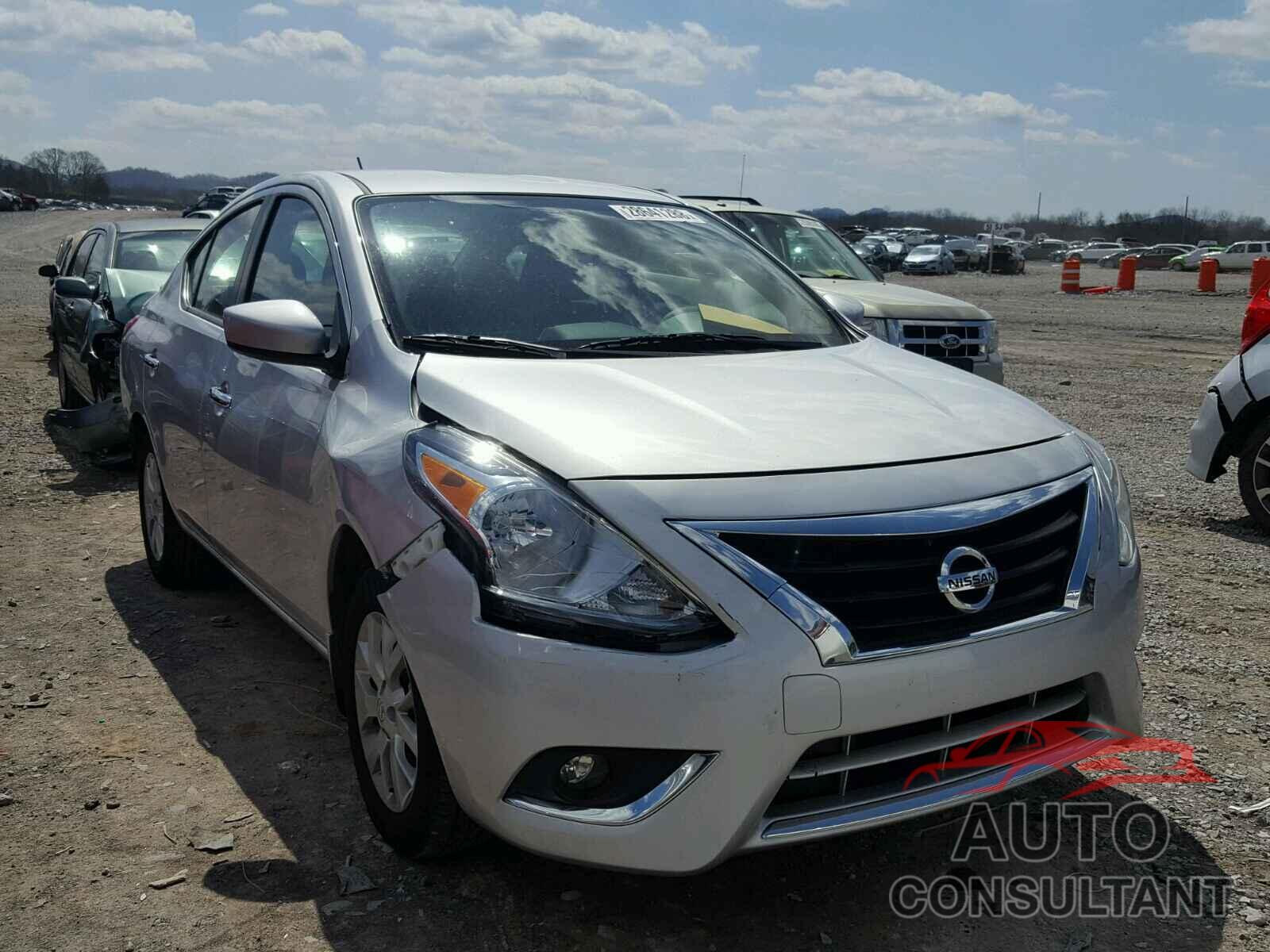 NISSAN VERSA 2017 - 3N1CN7AP7HL820189