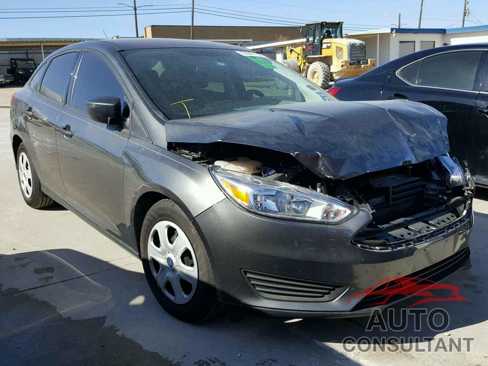 FORD FOCUS 2017 - 1FADP3E24HL210495
