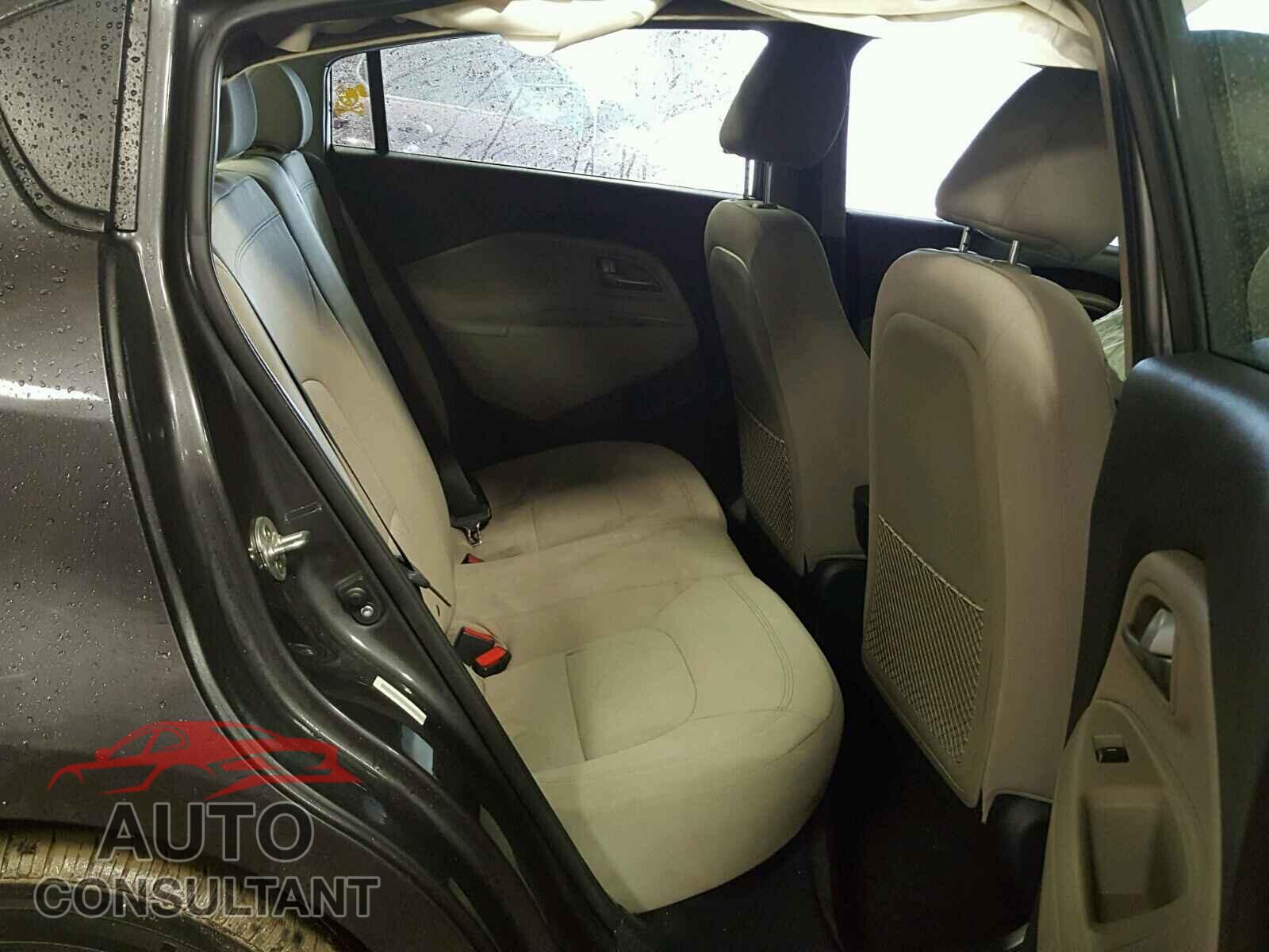 KIA RIO 2015 - KNADN4A33F6450859