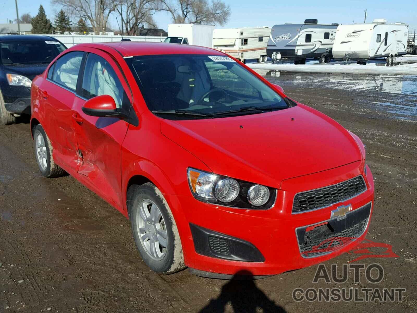 CHEVROLET SONIC 2015 - 1G1JC5SH5F4205349