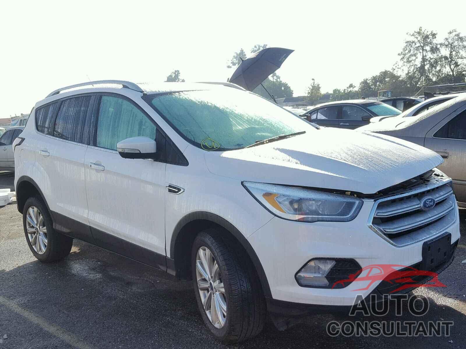 FORD ESCAPE 2017 - 1FMCU9J90HUC50941