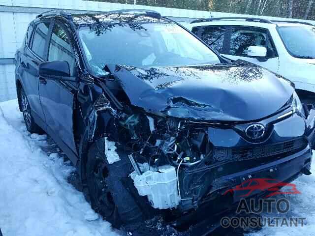 TOYOTA RAV4 2017 - JTMBFREV1HJ142914