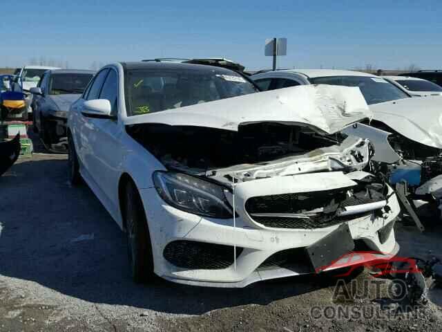 MERCEDES-BENZ C300 2015 - 55SWF4KBXFU009330