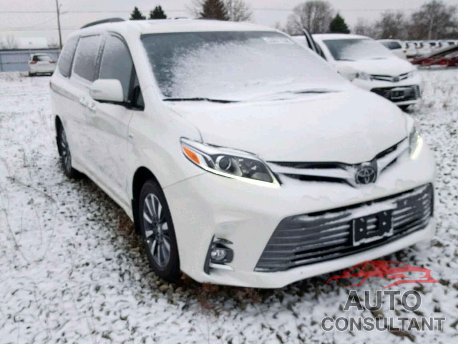 TOYOTA SIENNA 2018 - 5TDDZ3DC2JS192162