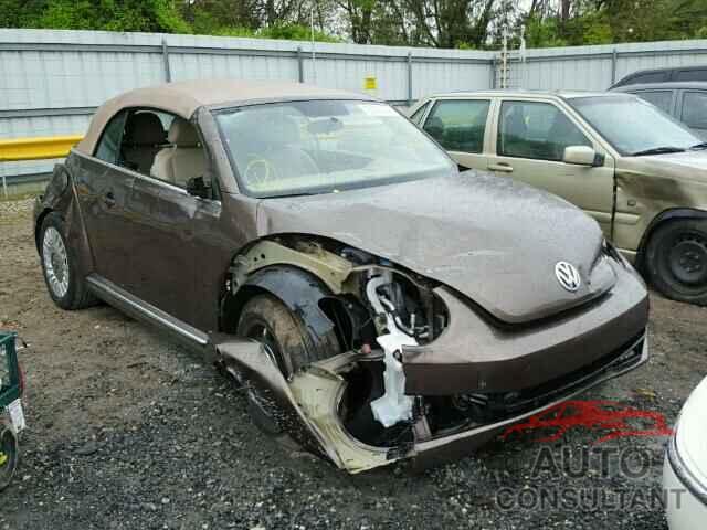 VOLKSWAGEN BEETLE 2015 - 3VW517AT9FM807883