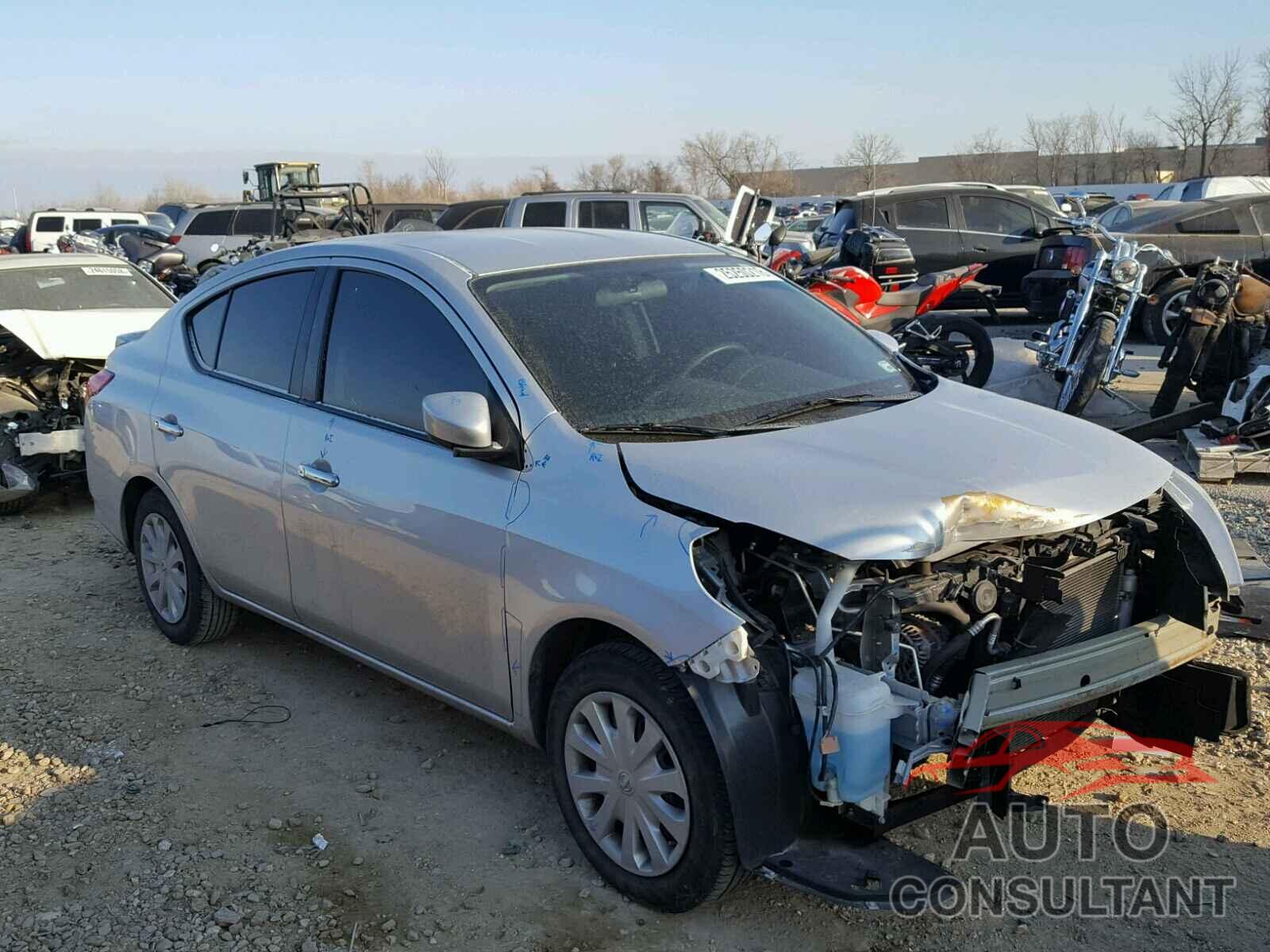 NISSAN VERSA 2015 - 3N1CN7AP1FL855789