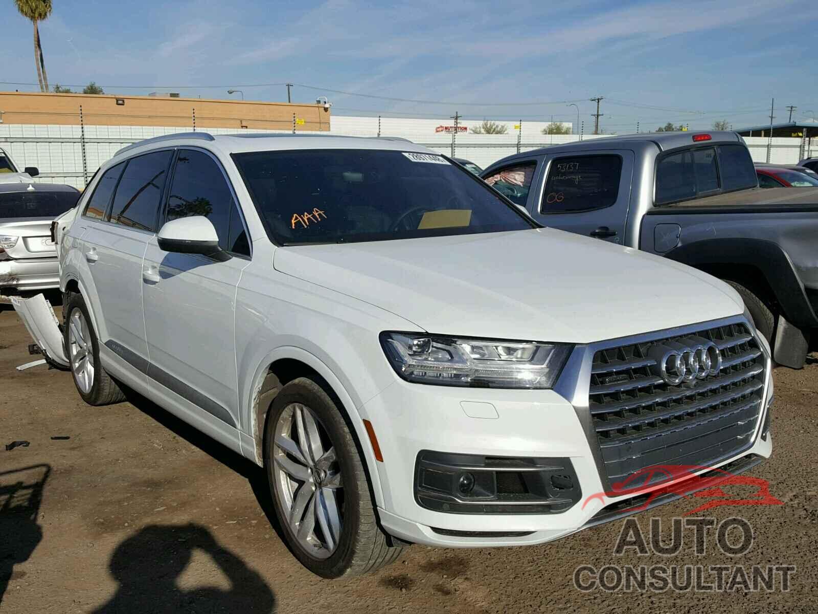 AUDI Q7 2018 - WA1VAAF79JD007160