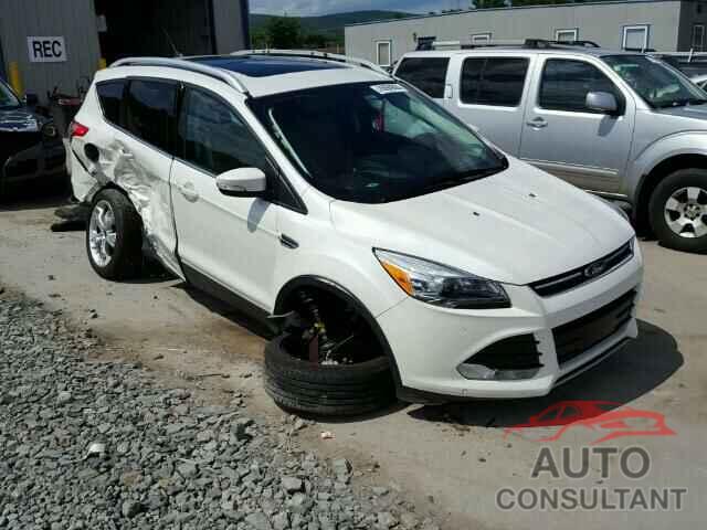 FORD ESCAPE 2015 - 1FMCU9J99FUB10562