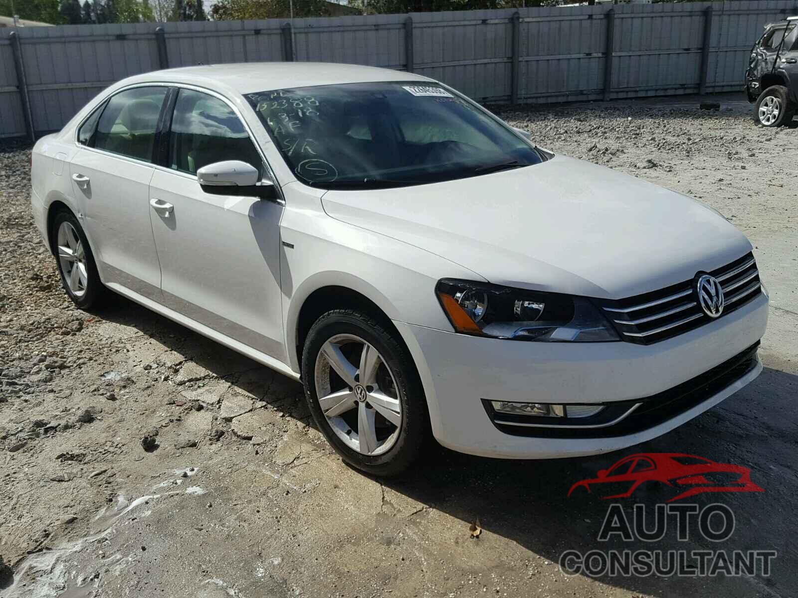VOLKSWAGEN PASSAT 2015 - 1VWAT7A37FC095741