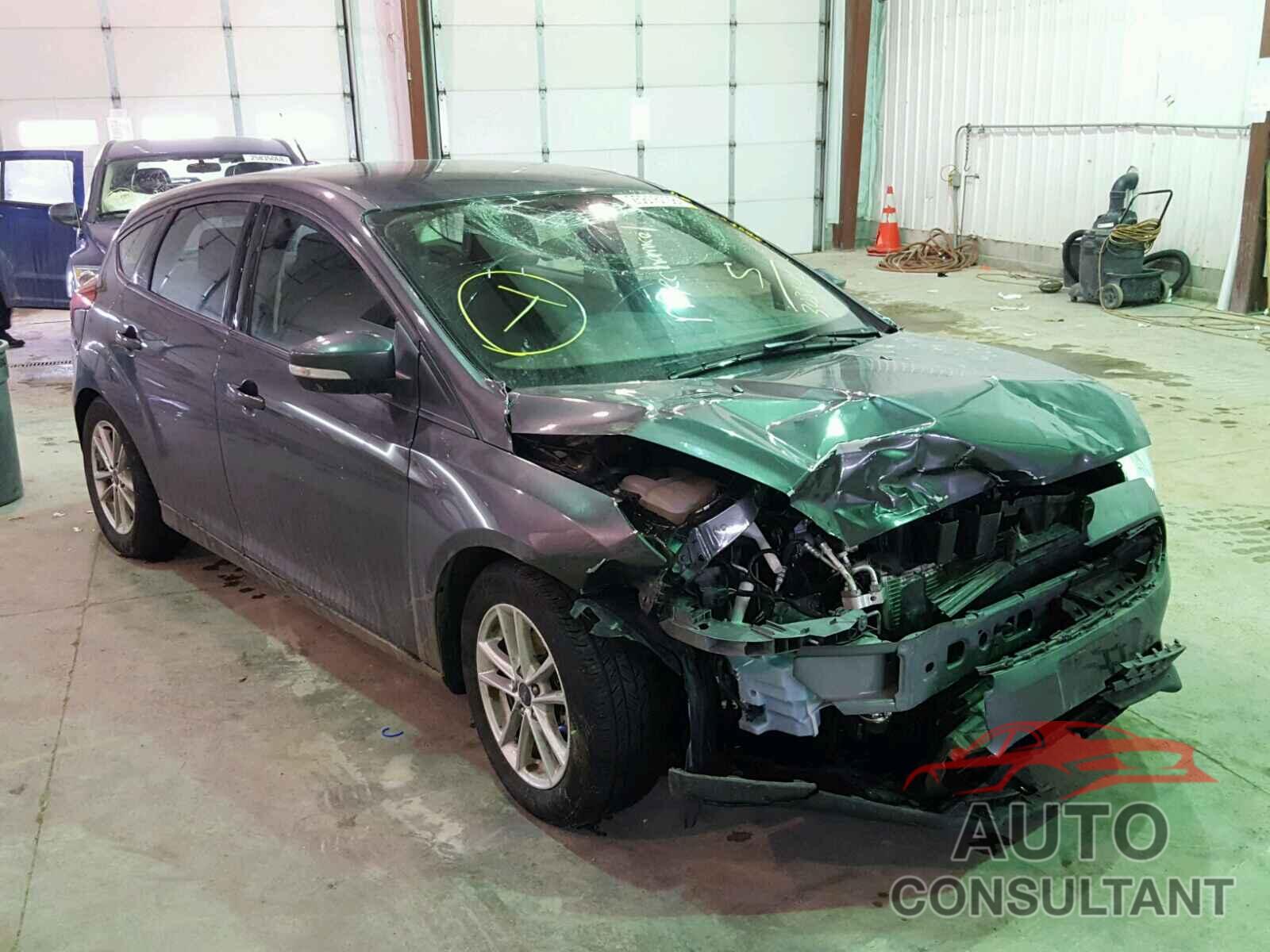 FORD FOCUS 2017 - 1FADP3K28HL303640