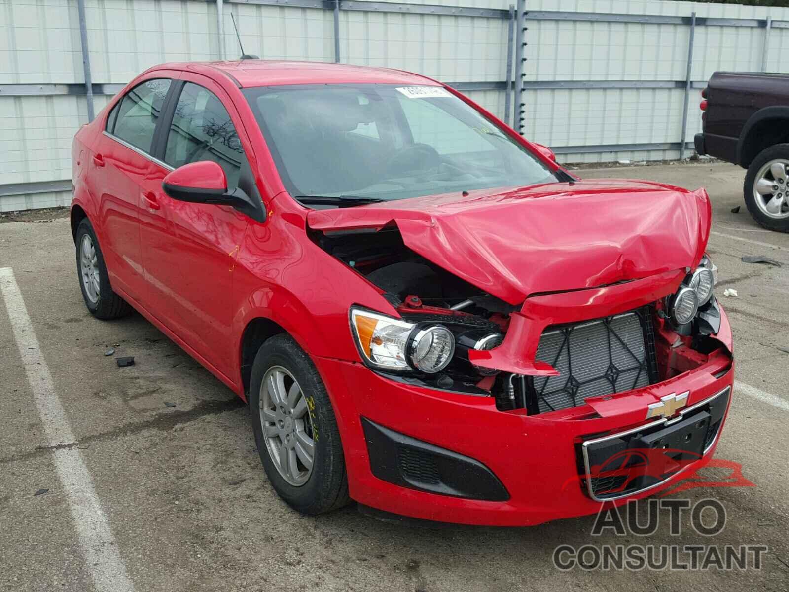 CHEVROLET SONIC 2015 - 1G1JC5SH4F4158573