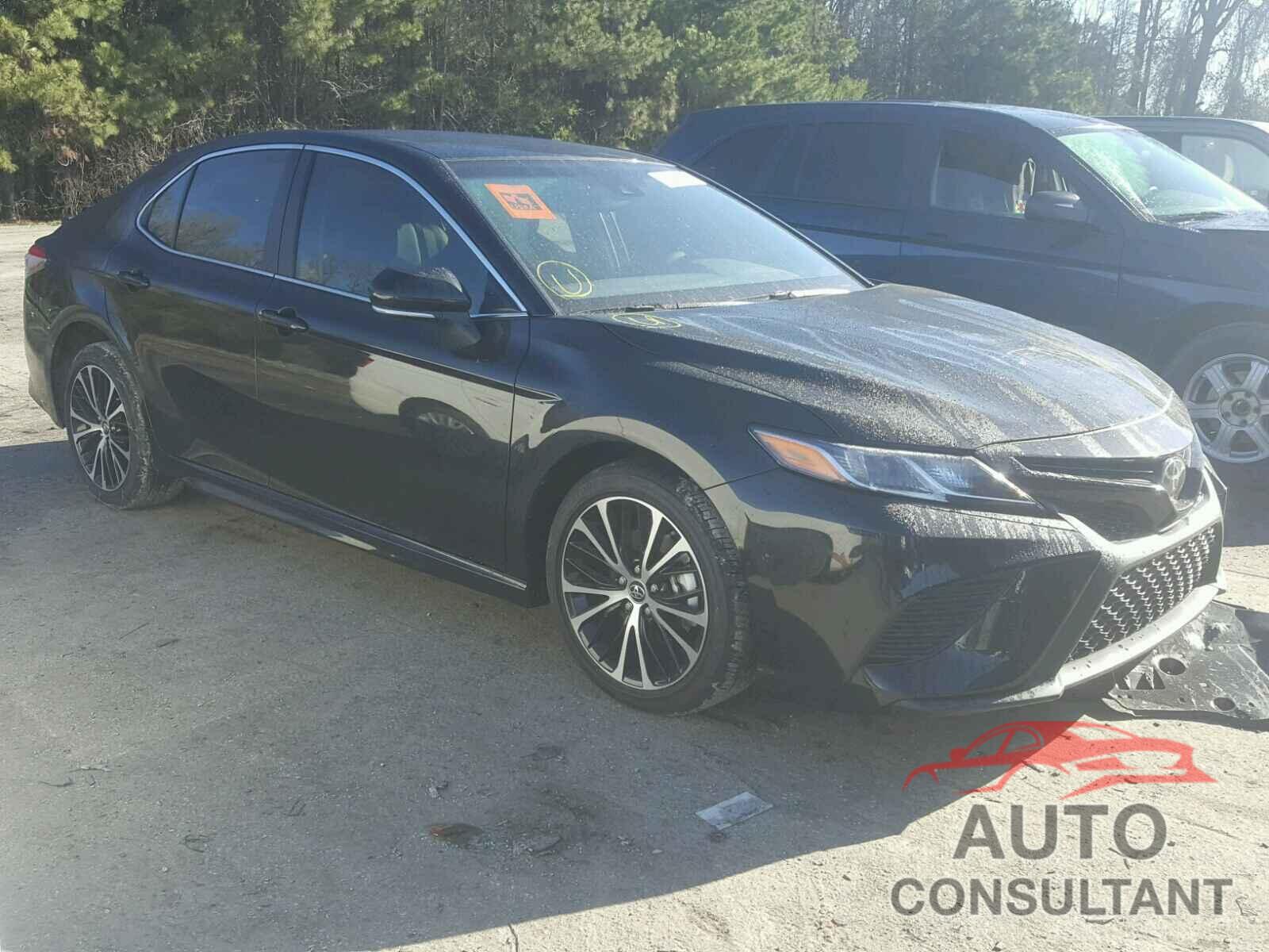 TOYOTA CAMRY 2018 - JTNB11HK5J3051314