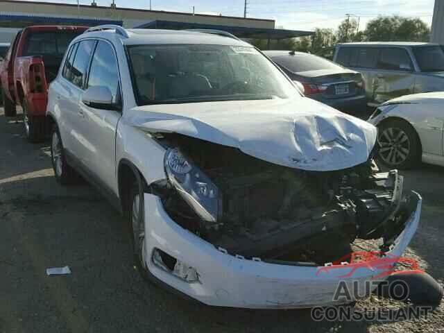 VOLKSWAGEN TIGUAN 2013 - WVGAV3AX0DW571649