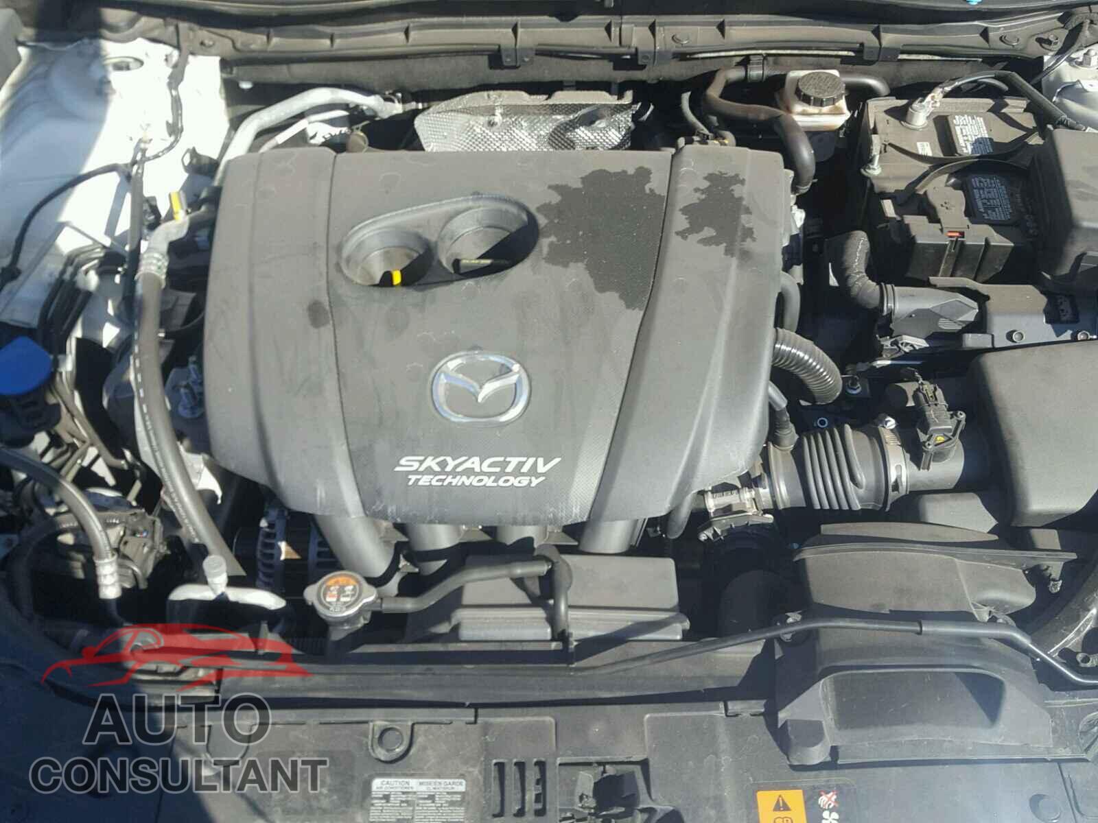 MAZDA 3 2017 - 3MZBN1L73HM119305