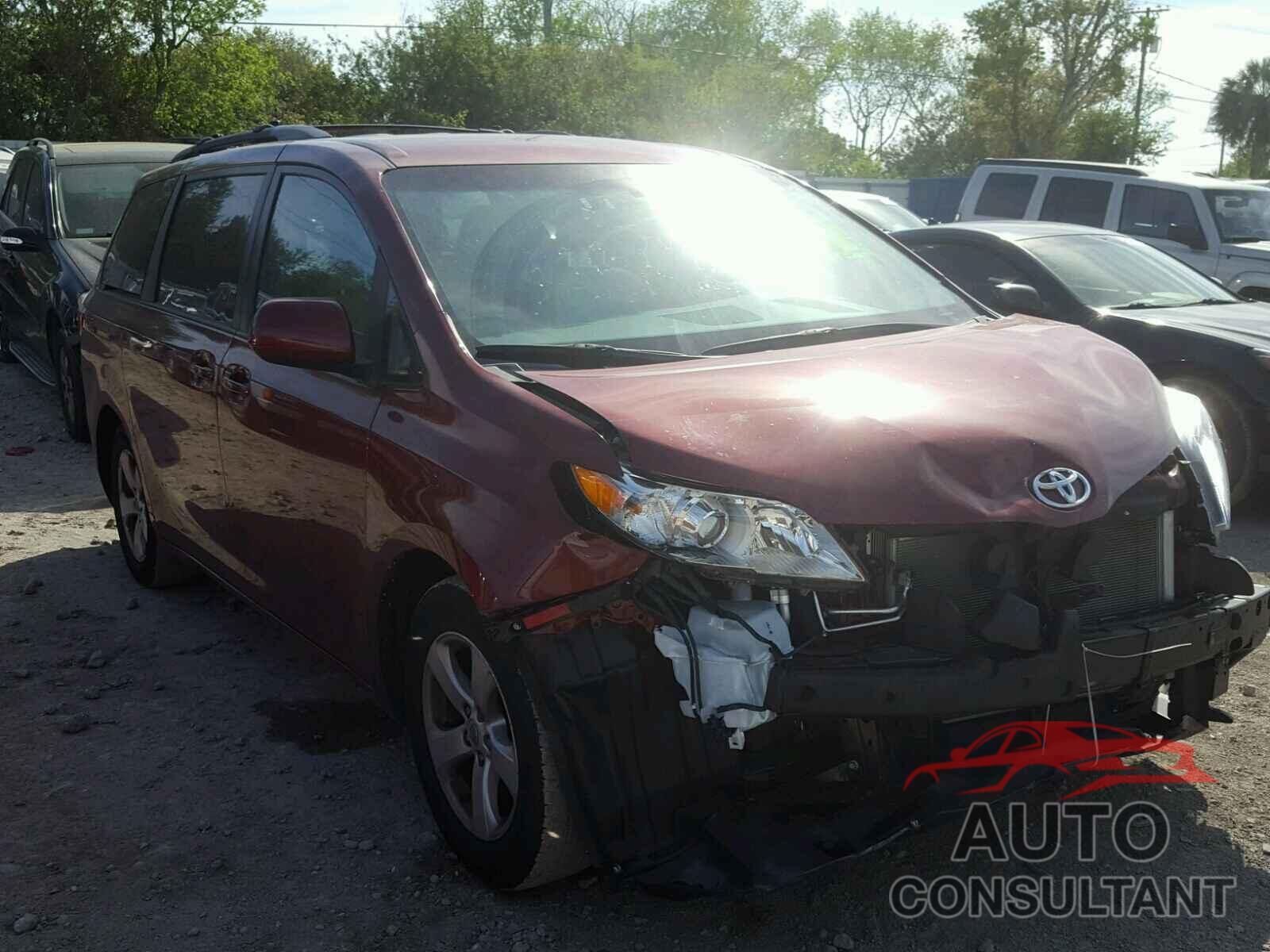 TOYOTA SIENNA 2015 - 5TDKK3DC0FS529334