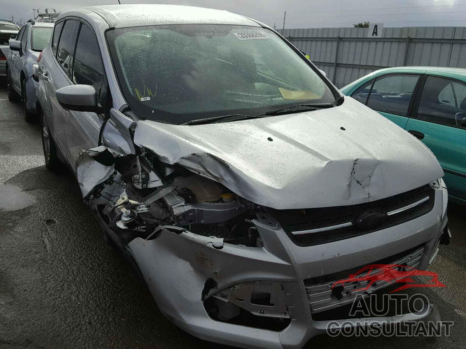 FORD ESCAPE 2015 - 1FMCU0G98FUA18006